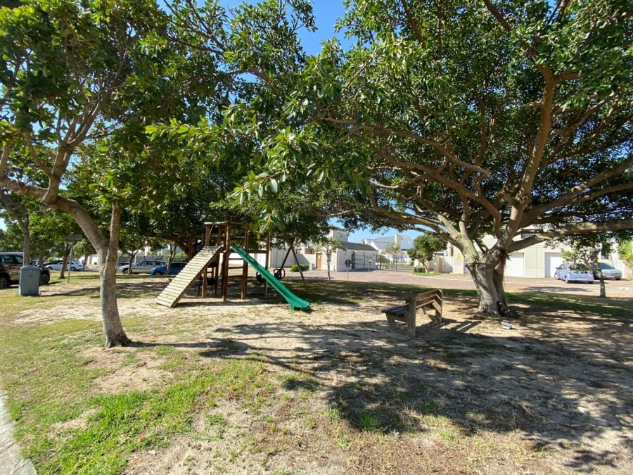 3 Bedroom Property for Sale in Royal Ascot Western Cape